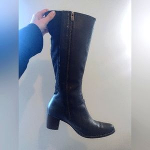 Timberland leather knee high boots size 7.5w